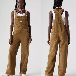 NWT Levi's Baggy Corduroy Overalls